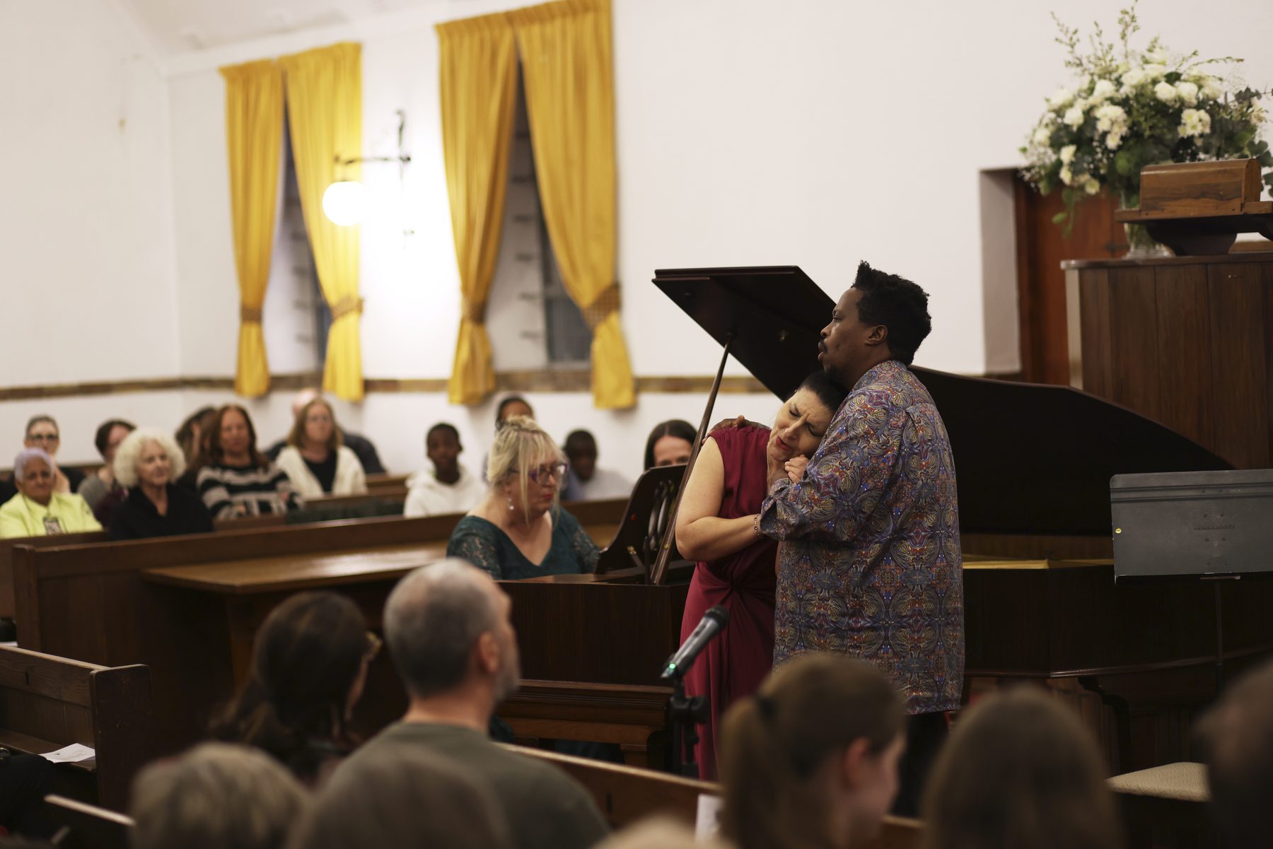 Sipho Fubesi en Violina Anguelov